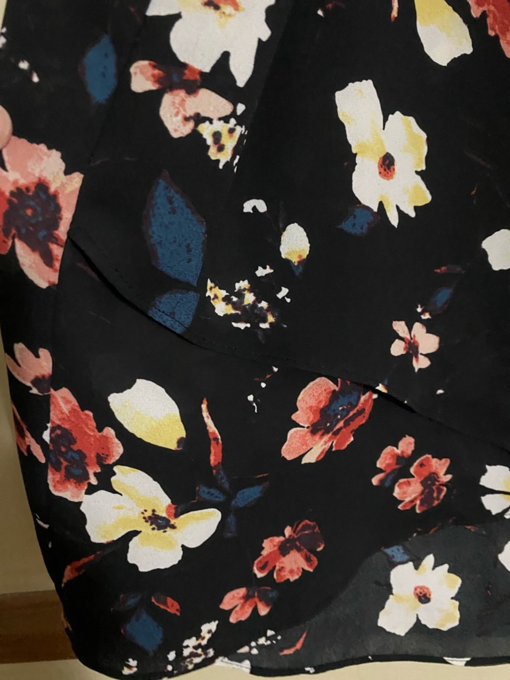 Chelsea & Theodore Black Floral Tunic with White and Coral Blooms - Picture 3 of 6